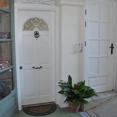 Apartment Private In St Julians *
