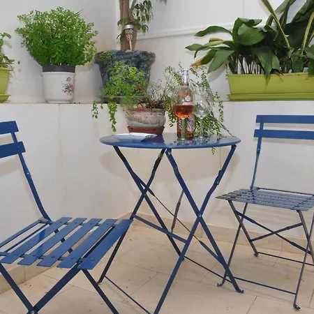 Private In St Julians * Pembroke