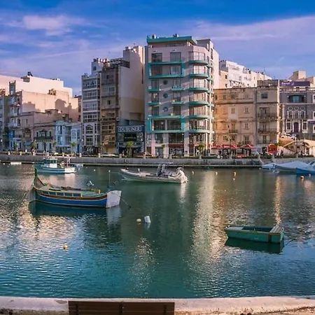 Private In St Julians Pembroke