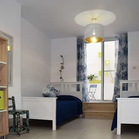 Apartment Private In St Julians